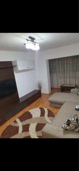 Apartament cu 3 camere decomandat în Kiseleff
