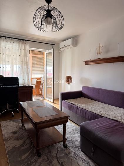 Ap 2 camere, etaj4, zona Vacanta Tur