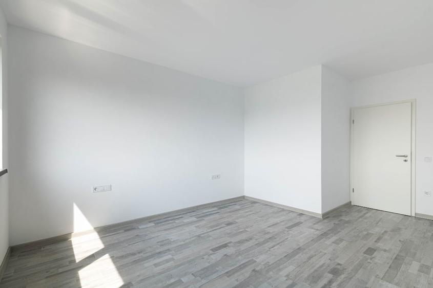 Duplex cu 3 camere cu Teren 200 Mp în Sânpetru
