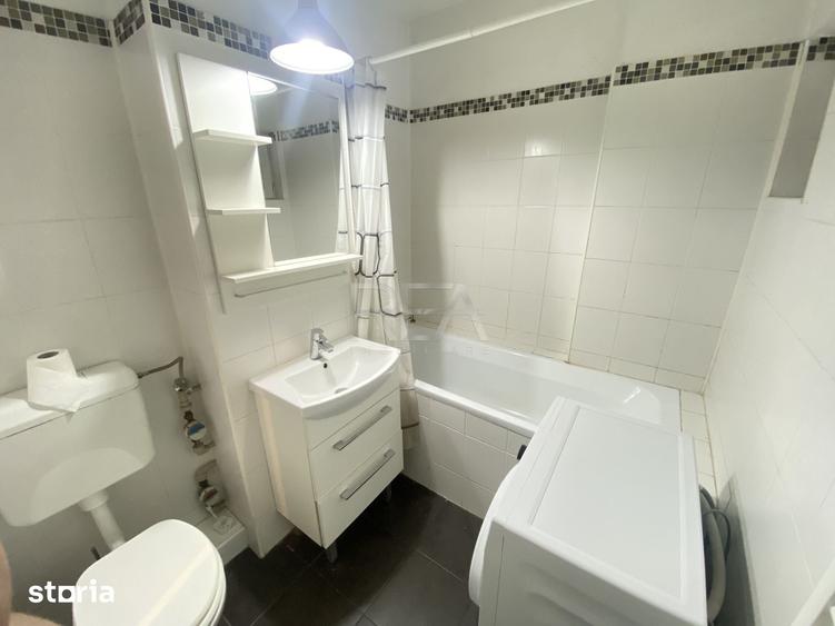 Apartament cu 3 camere semidecomandat, mobilat în Tineretului