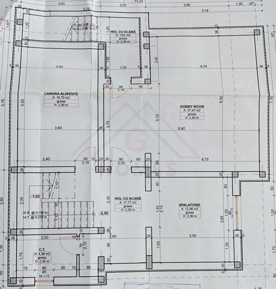 Casă individuală cu 8 camere cu Canalizare în Fratelia