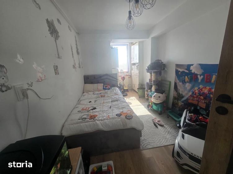 Apartament cu 3 camere în Șcheia