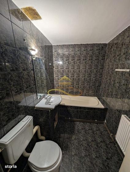Apartament cu 3 camere decomandat în 9 Mai