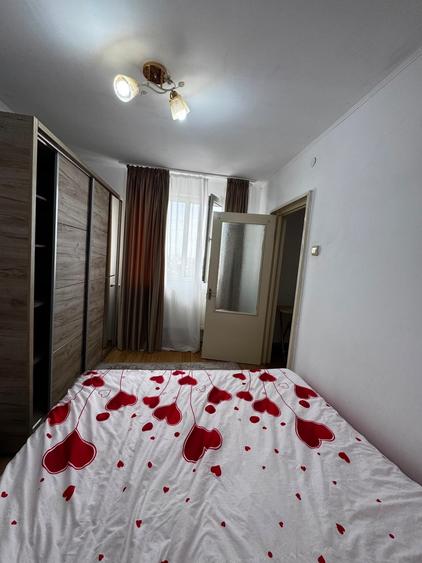 Apartament cu 2 camere semidecomandat în Tătărași