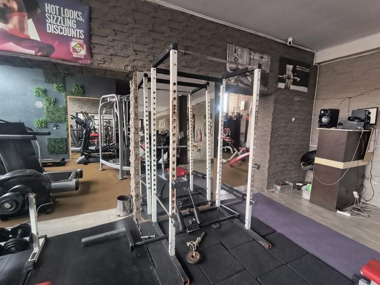 Spațiu comercial, de 150 mp, în Central
