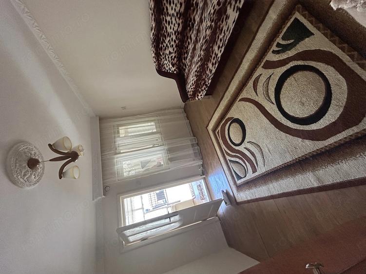 Casă cu 3 camere cu Teren 70 Mp în Palas