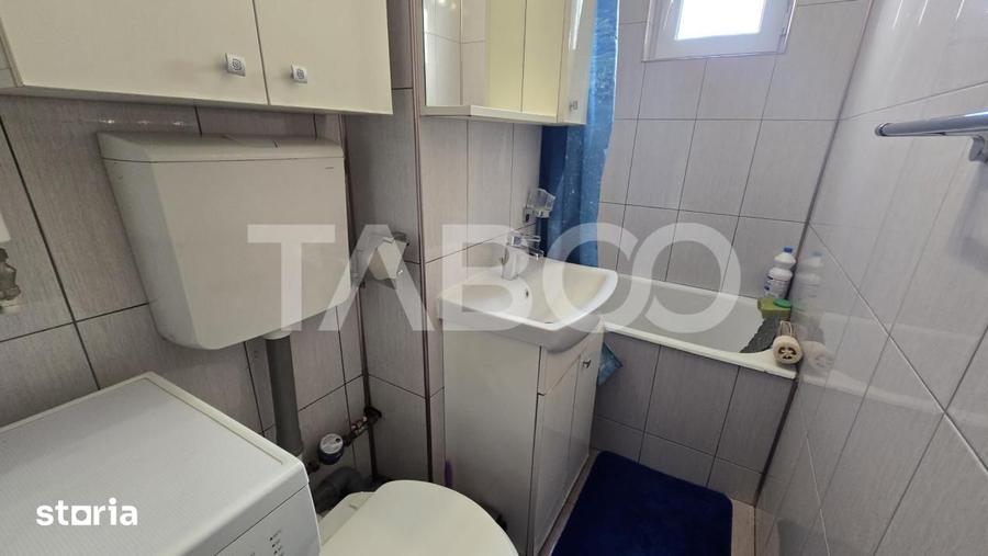 Apartament cu 2 camere semidecomandat, mobilat în Est