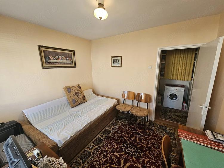 Apartament cu 3 camere semidecomandat în Țiglina 3