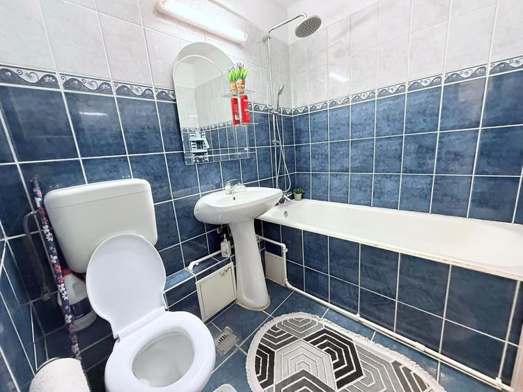 Apartament cu 3 camere decomandat, mobilat în Drumul Taberei