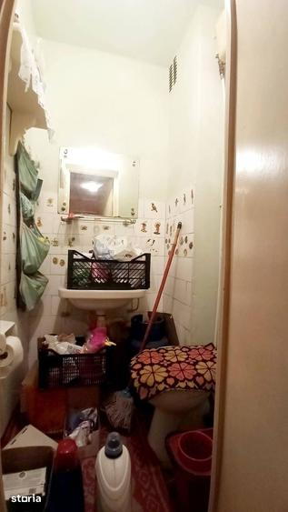 Apartament cu 4 camere decomandat în Burdea