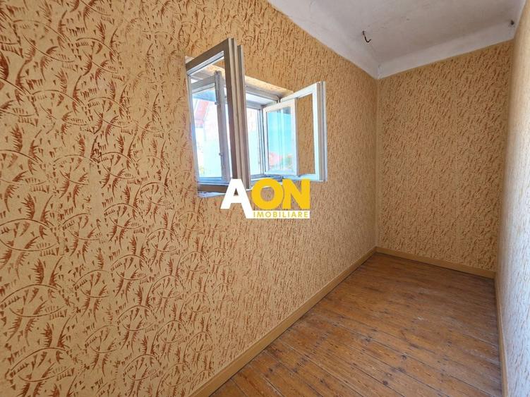 Casă individuală cu 3 camere cu Canalizare în Ciugud