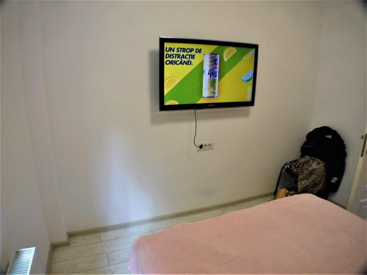 Casă individuală cu 4 camere cu Canalizare în Ultracentral