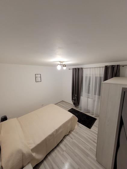 Inchiriez apartament 2 camere ROGERIUS - 3