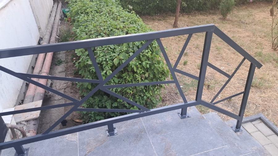 Spațiu comercial, de 1 mp, în Podu Roș