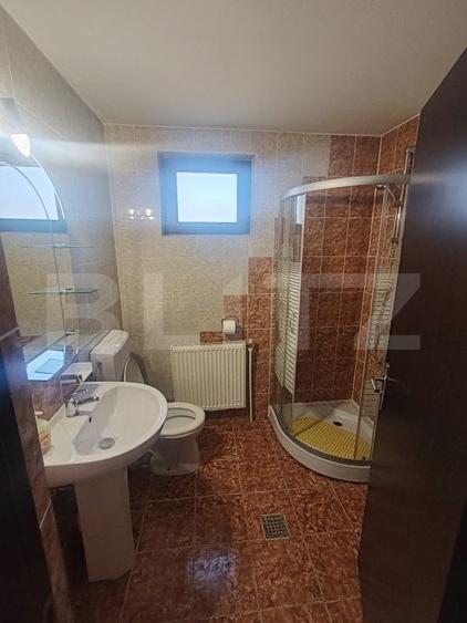 Hotel/Pensiune, de 250 mp, în Exterior Vest