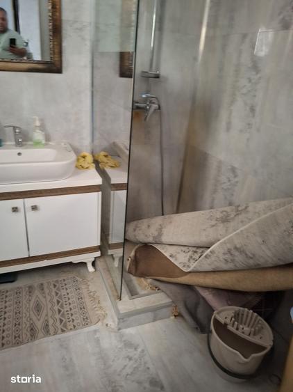 Casă cu 4 camere cu Teren 315 Mp în Giulești