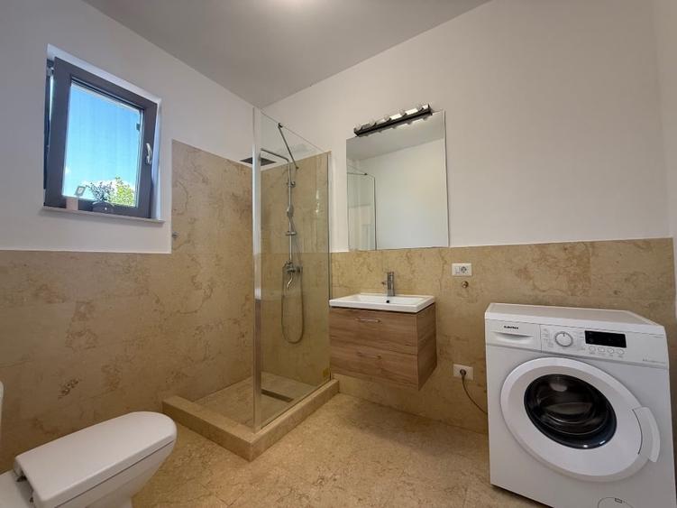 Casă individuală cu 4 camere cu Canalizare în Corbeanca