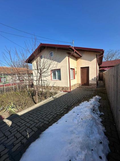 Casă cu 2 camere cu Teren 141 Mp în Central