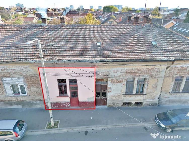 Apartament cu 2 camere semidecomandat în Drăgășani