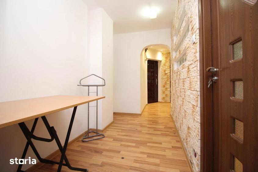 Apartament cu 3 camere decomandat, mobilat în Sălăjan
