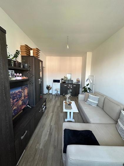 Apartament cu 2 camere decomandat în Aeroport