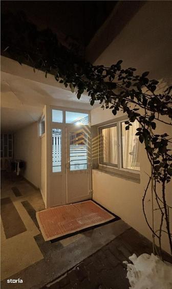 Apartament cu 2 camere decomandat în Periferie