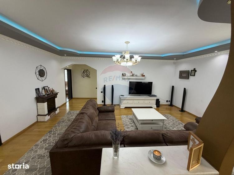 Casă cu 4 camere cu Teren 557 Mp în Central