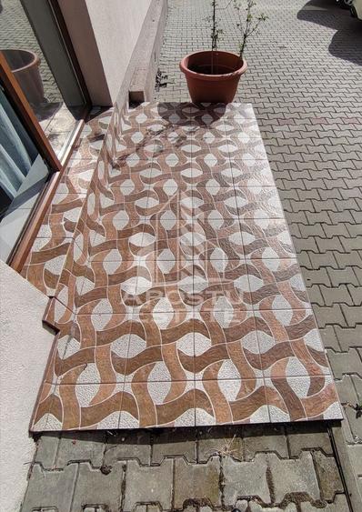 Apartament cu 2 camere semidecomandat, mobilat în Giroc