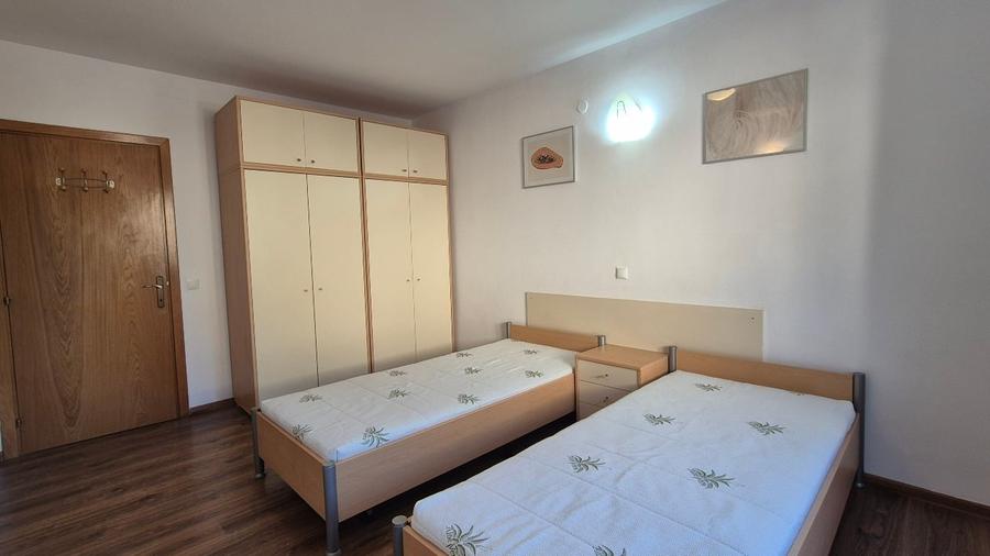 Duplex cu 5 camere cu Canalizare în Central