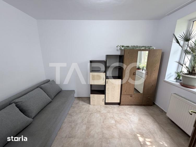 Apartament cu 2 camere nedecomandat, mobilat în Mihai Viteazul