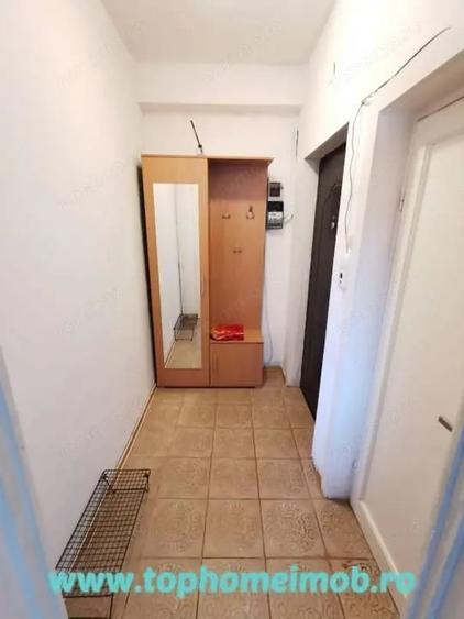 Apartament cu 2 camere semidecomandat în Romană