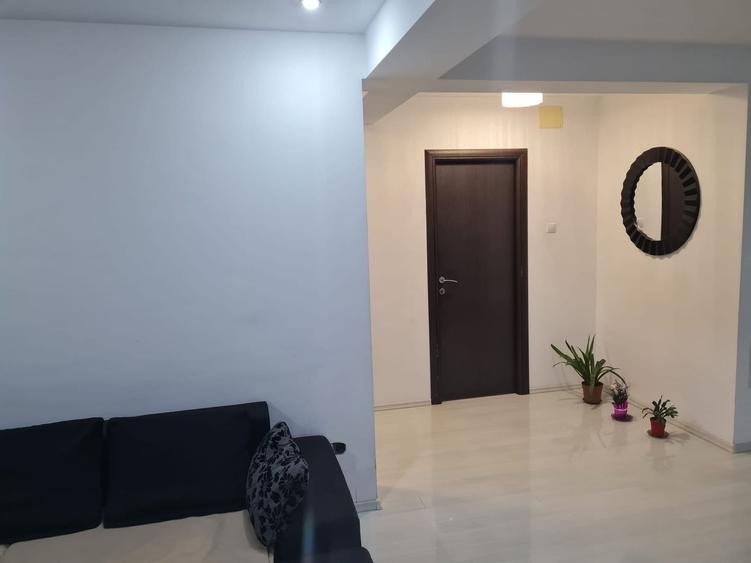 Casă individuală cu 5 camere cu Canalizare în Giarmata-Vii