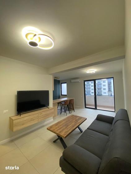 Apartament cu 3 camere semidecomandat în Micro 16