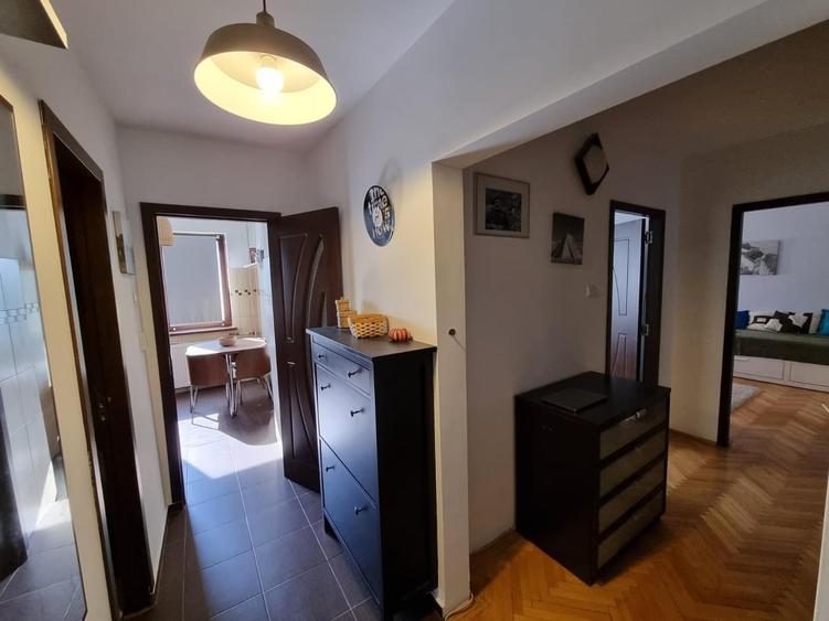 Apartament cu 2 camere decomandat în Tineretului