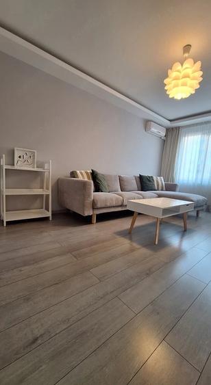 Apartament cu 3 camere decomandat în Olimpia-Stadion