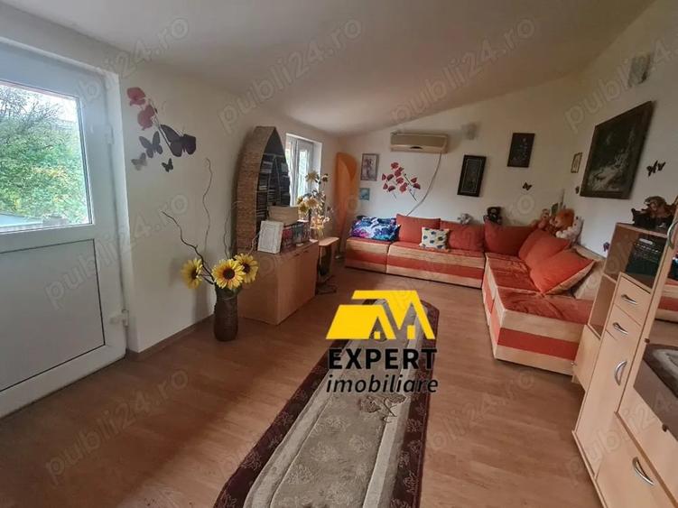 Casă cu 5 camere cu Teren 577 Mp în Brăilița