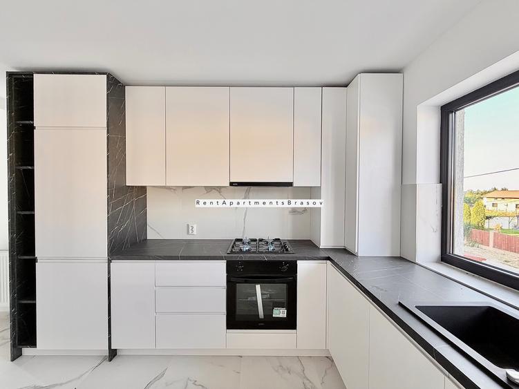 Apartament cu 4 camere în Tărlungeni
