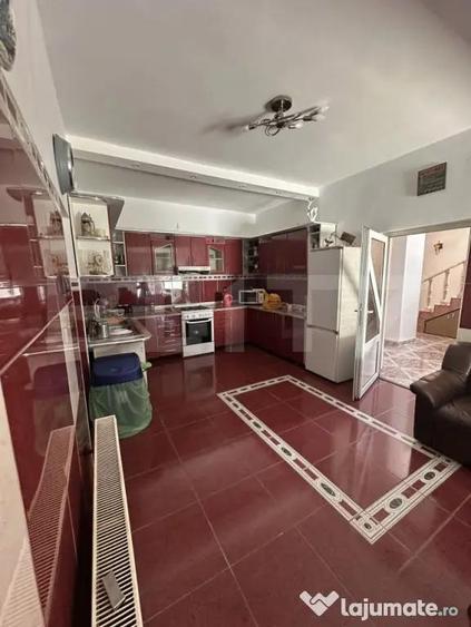 Casă cu 4 camere cu Teren 496 Mp în Aurel Vlaicu