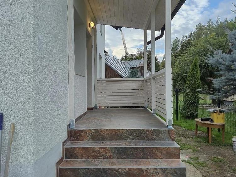 Casă individuală cu 4 camere cu Teren 1150 Mp în Central