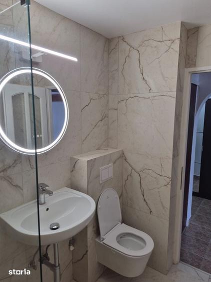 Apartament cu 3 camere decomandat în Ștefan cel Mare