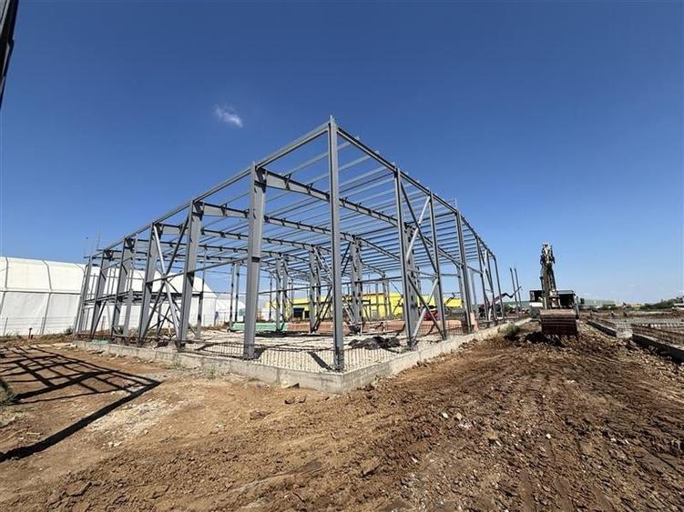 Spațiu industrial, de 422 mp, în Central