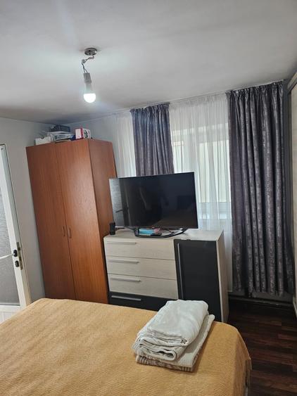 Casă individuală cu 3 camere cu Teren 260 Mp în Brătianu
