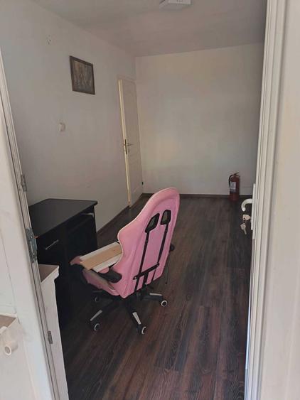 Apartament cu 3 camere decomandat în Nicolae Titulescu