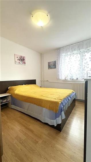 Apartament cu 2 camere semidecomandat, mobilat în Tomis Nord