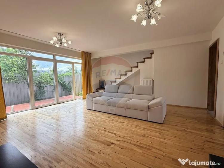 Casă cu 5 camere cu Teren 100 Mp în Florești