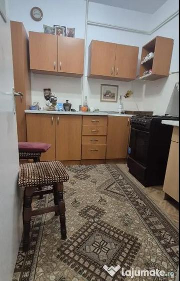 Apartament Cu 2 Camere Decomandate Etaj 1 - Zona Burdujeni - 4