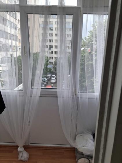 Apartament cu 3 camere decomandat în 8 Martie