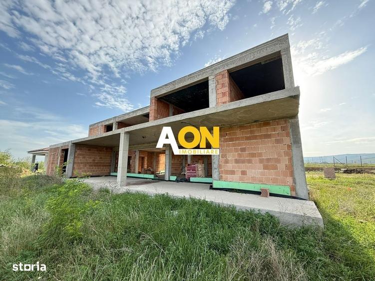 Casă cu 4 camere cu Teren 809 Mp în Oarda