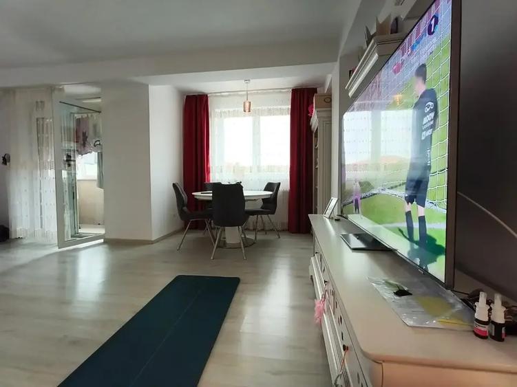 Apartament cu 3 camere decomandat, mobilat în Fundeni