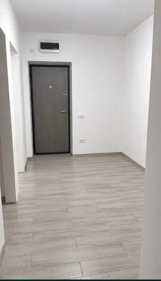 Garsonieră decomandată, mobilată în Titan
